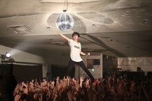 キュウソネコカミ「DMCC - REAL ONEMAN TOUR -～DOSA MAWARI CHU CHU～」大阪・umeda AKASO公演の様子。