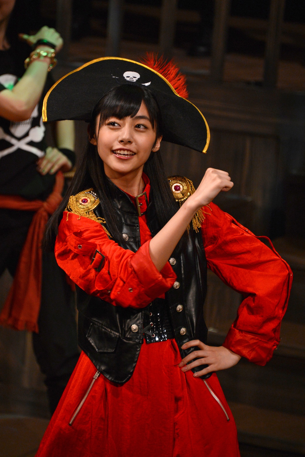 水野曜役の鈴木裕乃。