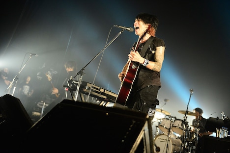 細美武士（Vo, G）（撮影：橋本塁 [SOUND SHOOTER]）