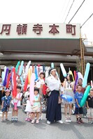 七夕祭りオープニングイベントの様子。 (c)AKS