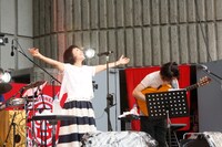 「 沖仁 vs 大貫妙子」の様子。（撮影：ほりたよしか）