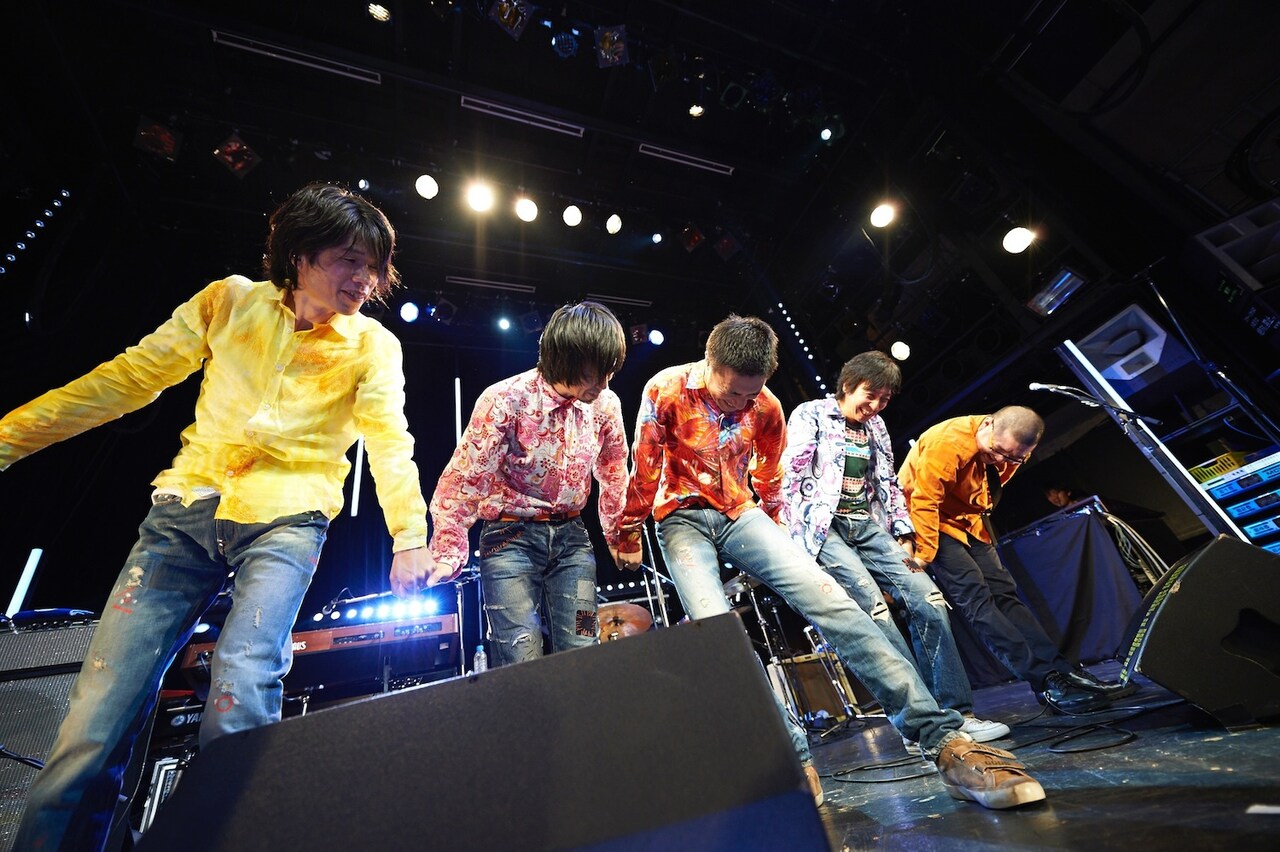 「SPACE SHOWER TV "LIVE with YOU"～ウルフルズ～」収録中の様子。