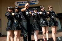 Juice=Juiceと蝶野正洋。