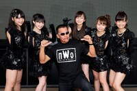 Juice=Juiceと蝶野正洋。