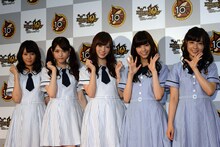 乃木坂46“モンハン選抜”メンバー。左から永島聖羅、松村沙友理、白石麻衣、西野七瀬、斉藤優里。