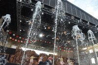 私立恵比寿中学「エビ中 夏のファミリー遠足　略してファミえん in 山中湖」の様子。