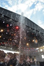 私立恵比寿中学「エビ中 夏のファミリー遠足　略してファミえん in 山中湖」の様子。