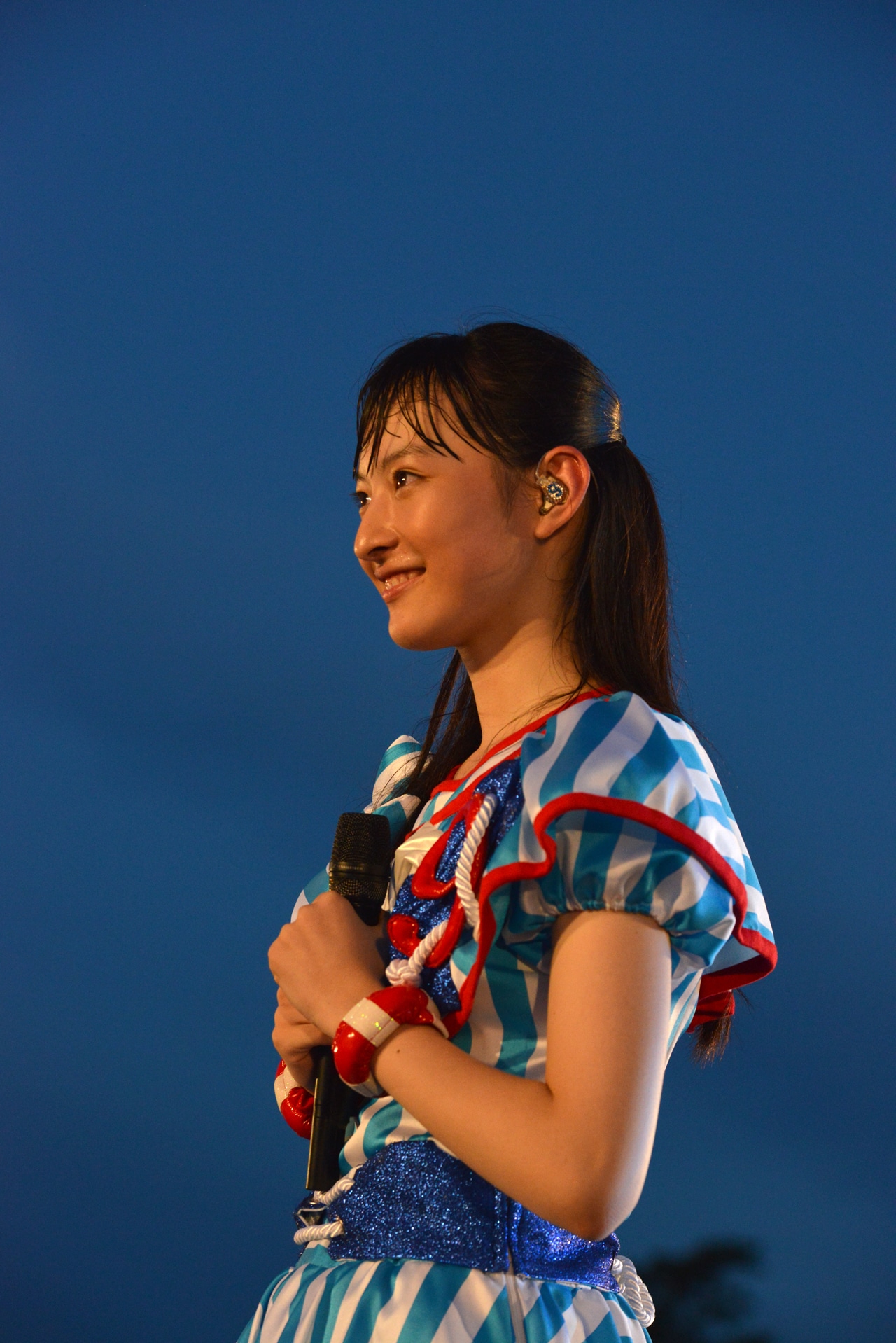 松野莉奈