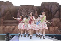 私立恵比寿中学「エビ中 夏のファミリー遠足　略してファミえん in 山中湖」の様子。