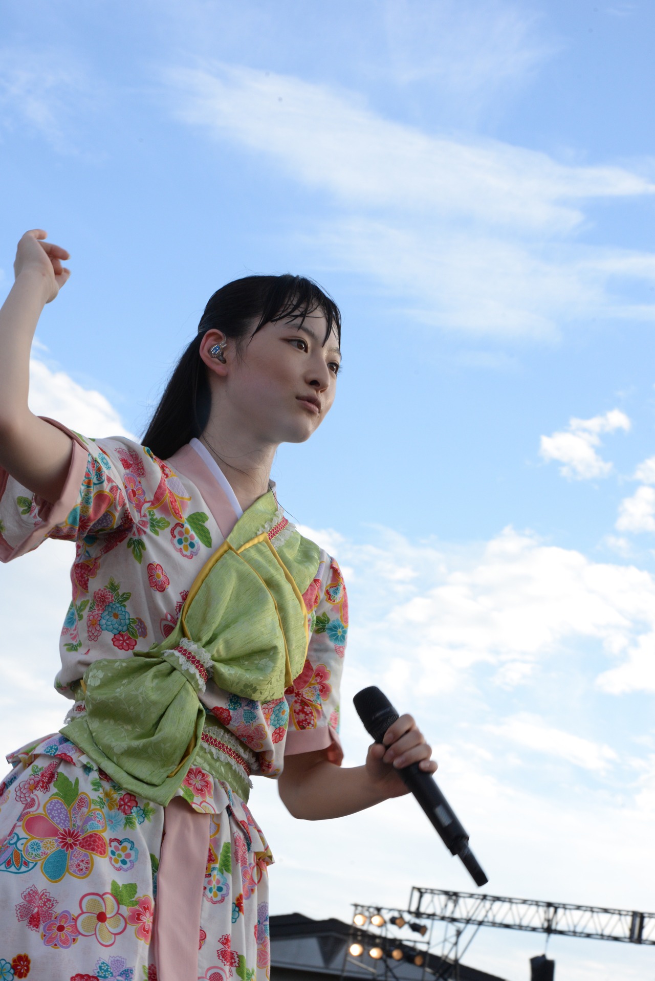 松野莉奈