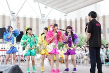 たこやきレインボー「OIF2014」の様子。