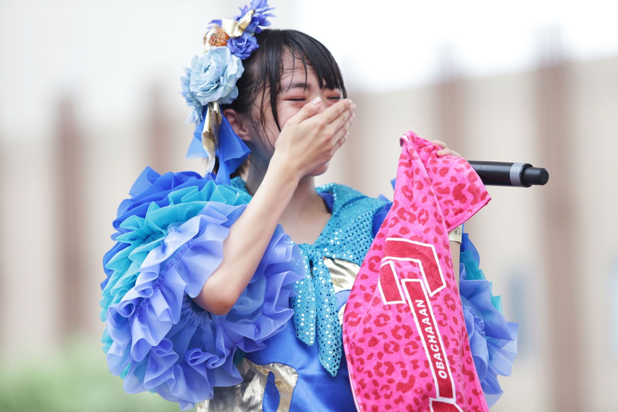 春名真依