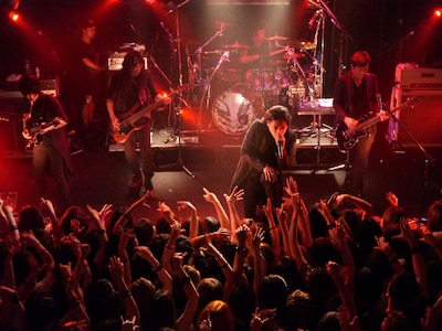 lynch.「TOUR'14『TO THE GALLOWS』」東京・鹿鳴館公演の様子。