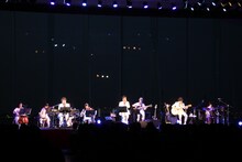 DEEN「Summer Resort Live ～4th wave～」神奈川・大さん橋ホール公演の様子。