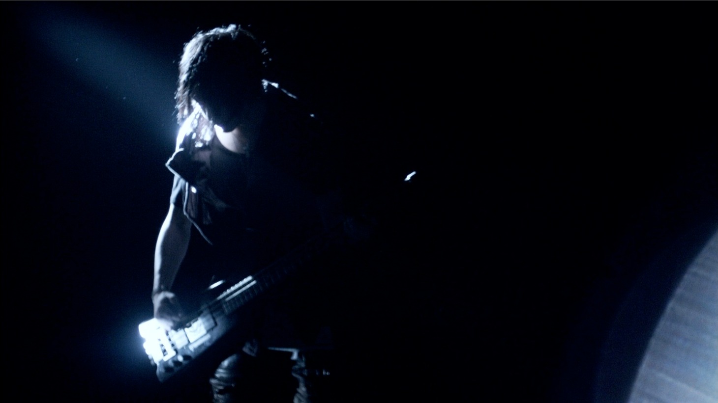 BOOM BOOM SATELLITES「ONLY BLOOD」ビデオクリップのワンシーン。