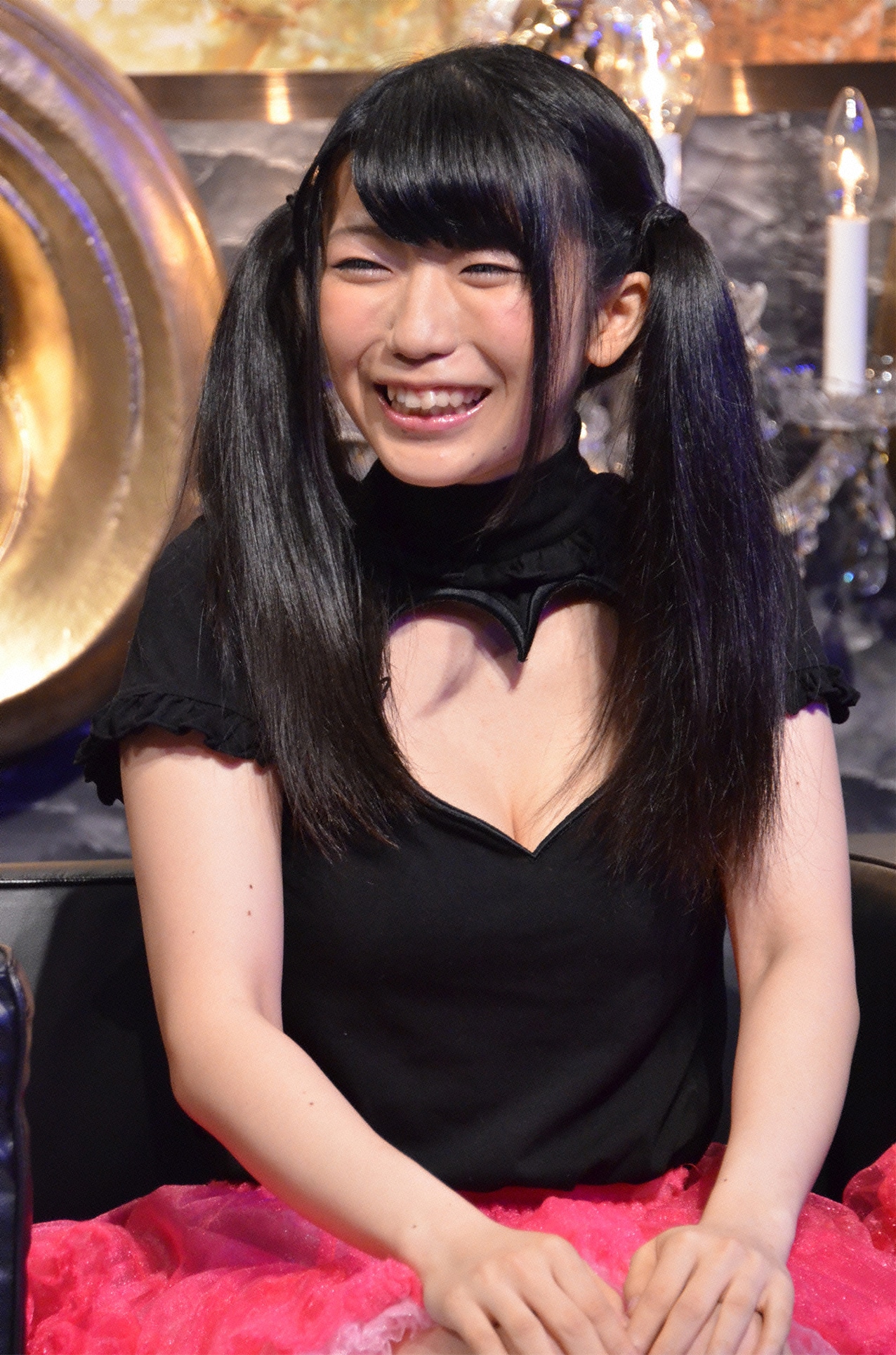 今週の人気画像4位は「ぱいぱいでか美『有吉反省会』で芸名を反省」より、ぱいぱいでか美こと仲井優希。(c)日本テレビ