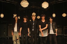 [Alexandros]と川谷絵音（indigo la End、ゲスの極み乙女。）。