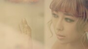 加藤ミリヤ「YOU... feat. 仲宗根泉(HY)」PVのワンシーン。