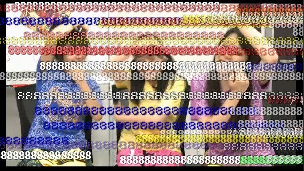 特番「チームしゃちほこパチパチ発表会!! ファーストアルバム『ひまつぶし』詳細を発表スペシャル」配信時の様子。