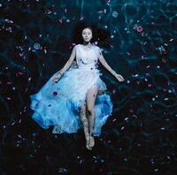 ななみ「愛が叫んでる」ジャケット