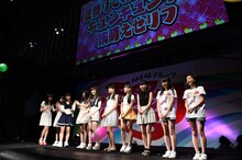 「AKB48グループ夏祭り」の様子。(C)AKS
