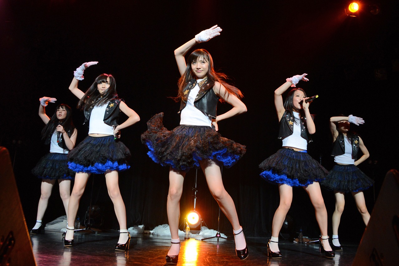 「東京女子流 TGS Discography in August（2nd Album「Limited addiction」より）」の様子。