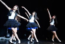 「東京女子流 TGS Discography in August（2nd Album「Limited addiction」より）」の様子。