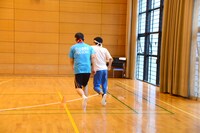 予想外のデッドヒートを見せる競技者たち。