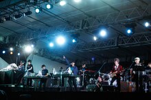 高橋幸宏 & METAFIVEとスペシャルゲストの細野晴臣、土屋昌巳。（Photo by Taem LIGHTSOME 三浦憲治）