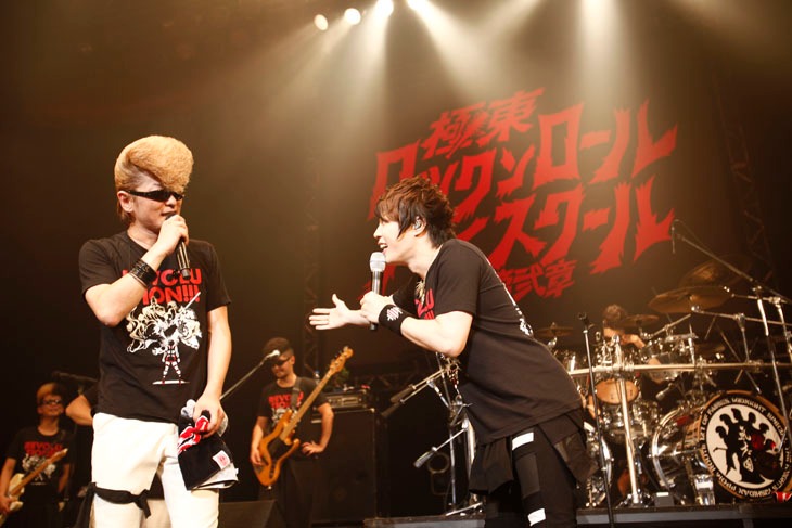 「T.M.Revolution vs 氣志團～妖精達の夏物語～」Zepp Tokyo公演の様子。