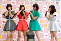 武田鉄矢よりメジャーデビュー決定を告げられ驚く赤マルダッシュ☆。