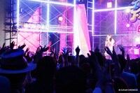 8月2、3日に開催された「東京アイドルフェスティバル」でのクルミクロニクルのステージの様子。