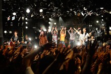 「SPACE SHOWER TV "LIVE with YOU" ～DREAMS COME TRUE～」の様子。（Photo by TEPPEI）