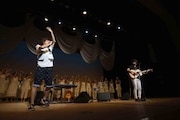 松山市総合コミュニティセンター キャメリアホール公演でのたま&やっぴ~。