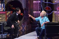 左から有吉弘行、神取忍。(C)日本テレビ