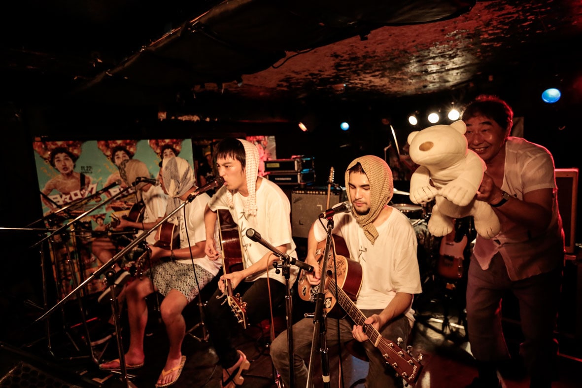 犬レイプも登場！灼熱の「日々ロックフェス」