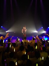 吉川友「茨城凱旋スペシャルライブ 茨城っか大好きっか」の様子。