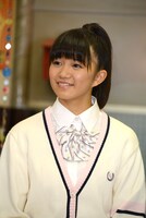 マリー役の星名美怜。