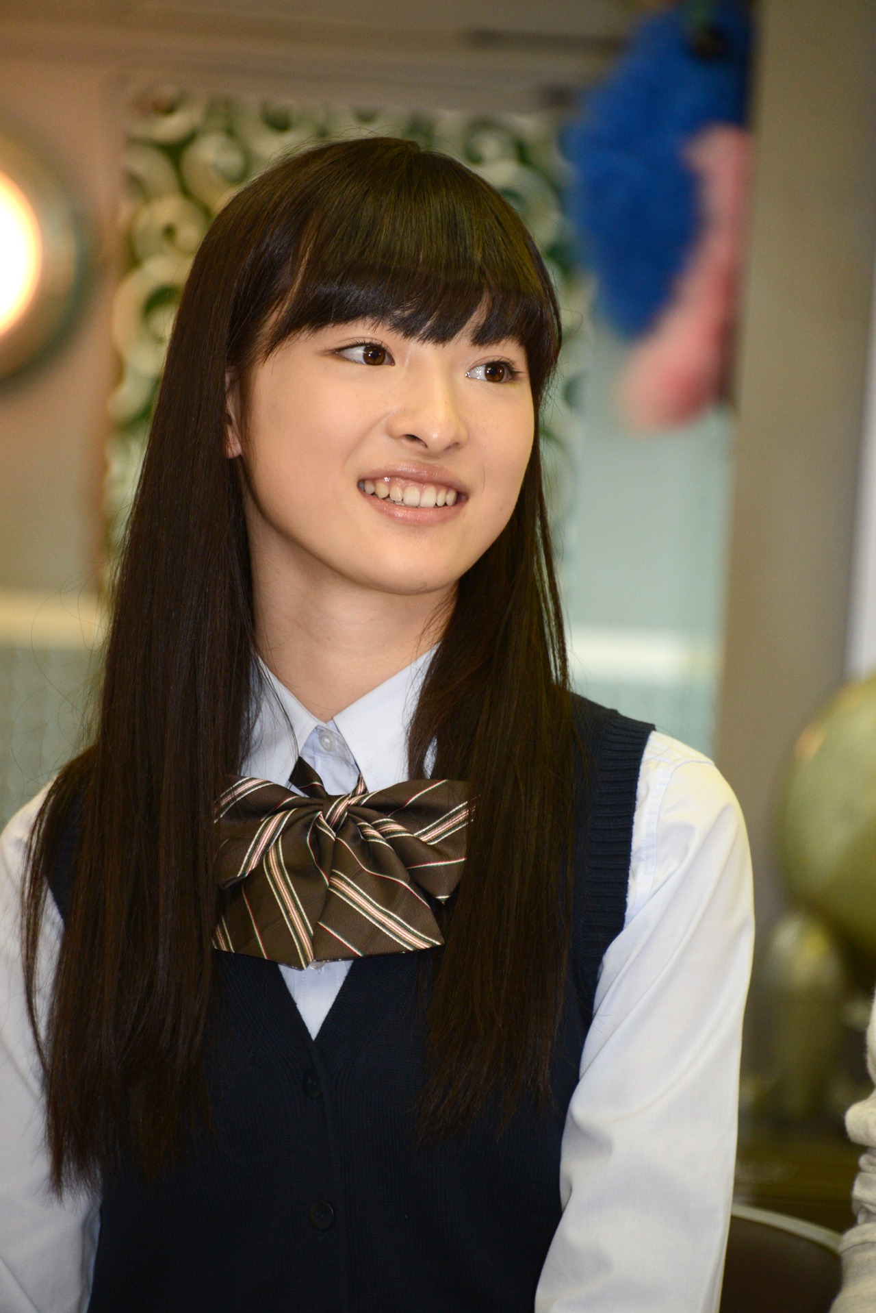 松野莉奈