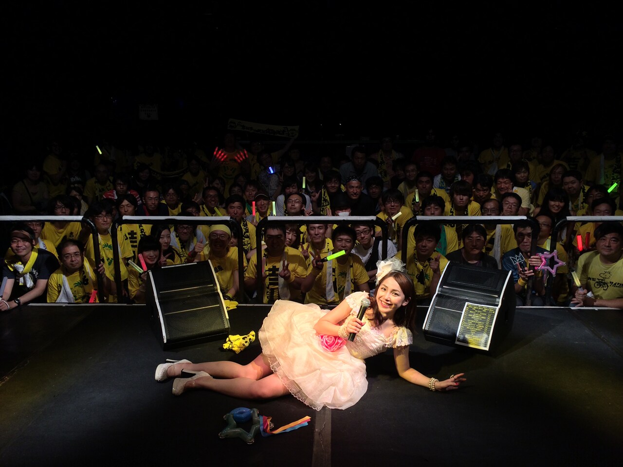 吉川友、初の凱旋公演で家族に感謝＆新作予告