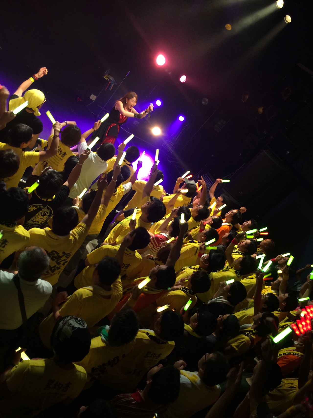 吉川友「茨城凱旋スペシャルライブ 茨城っか大好きっか」の様子。