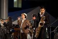 東京スカパラダイスオーケストラとMONGOL800。（撮影：仁礼博）