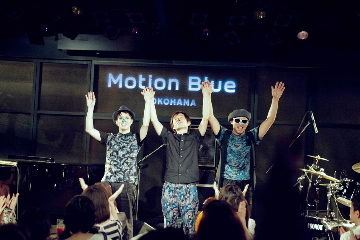 H ZETTRIO