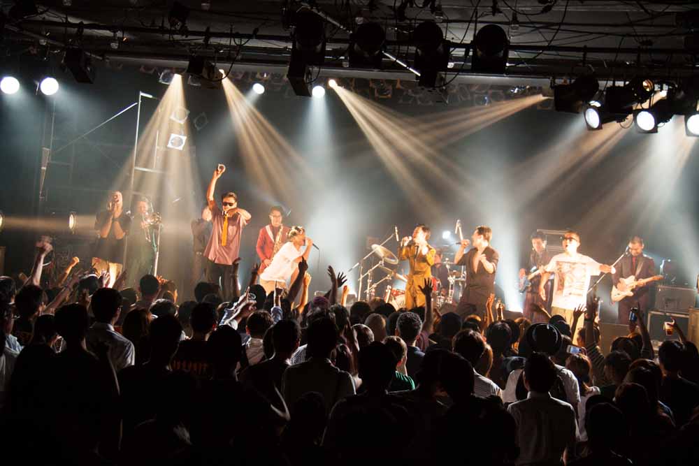 在日＆一宮が黒いノリで10周年リキッド祝福