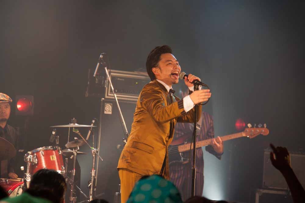 浜野謙太（在日ファンク）（撮影：寺沢美遊）