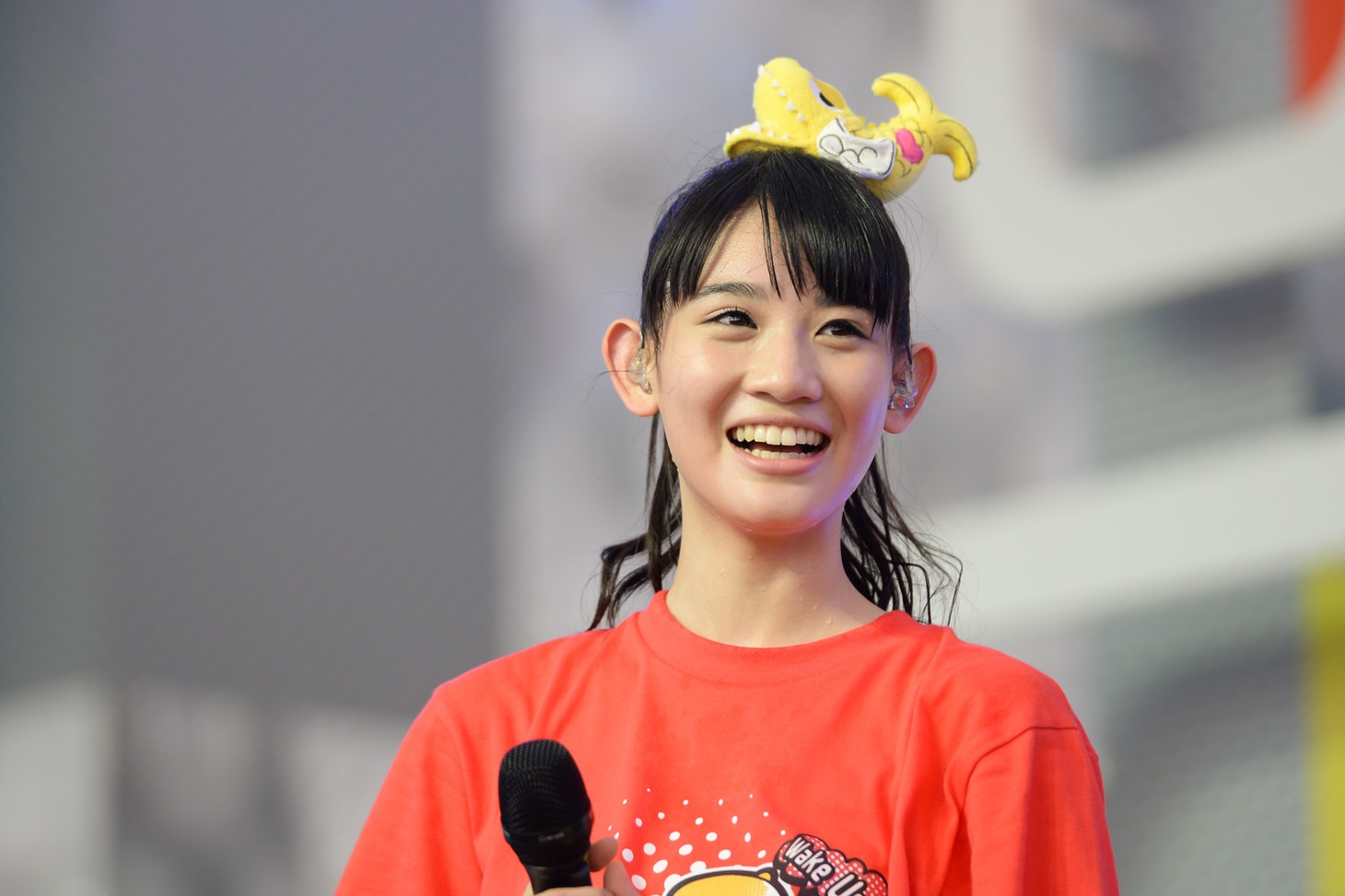 秋本帆華