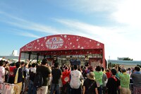 チームしゃちほこ「めざましライブ」の様子。