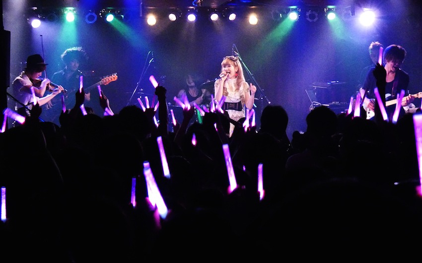 yucat「PARALLEL LIVE vol.5～知性がもたらす快楽は無限だ～」の様子。