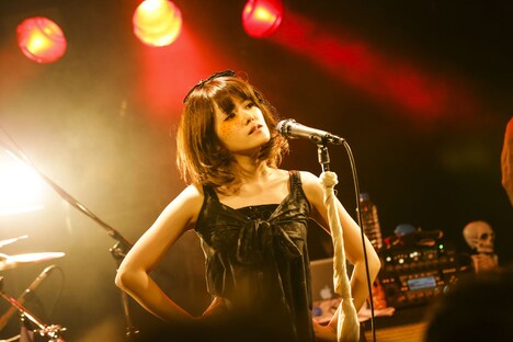 AIMI(ALiCE IN UNDERGROUND)(撮影:平野タカシ)