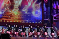 「スイングジャズメドレー」の様子。 (c)AKS